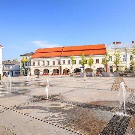 Hotelowe Pokoje Paris -Rynek Centrum- City One 凯尔采 外观 照片